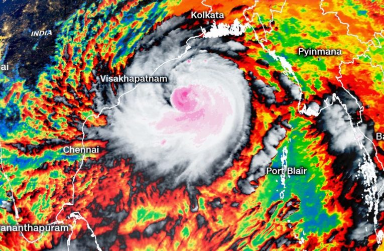 Super Cyclone Amphan | Cyclone In Kolkata |  LuvKolkata