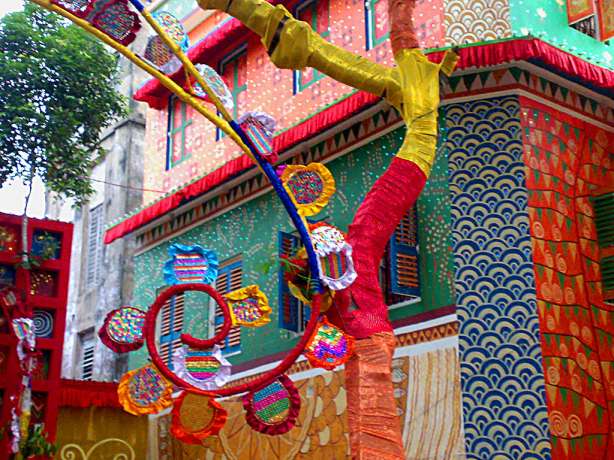 9 Popular Pandals you can't miss during Durga Puja